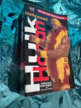 WWE Hollywood Hulk Hogan Book - Yellow & Red